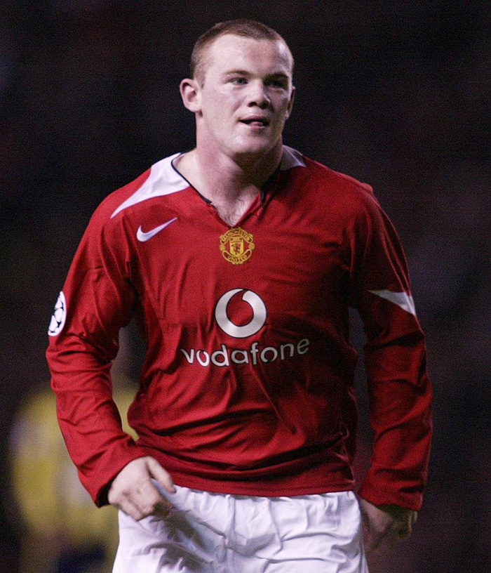 Retro Football Wayne Rooney Scores Champions League HatTrick On Man Utd 