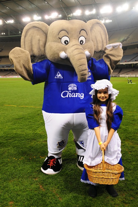 Changy The Elephant Is The Most Awesome Football Mascot In The World ...