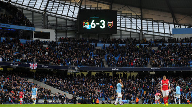 Soccer - Barclays Premier League - Manchester City v Arsenal - Etihad Stadium
