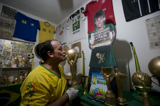 WCup Brazil Trophy Photo Gallery