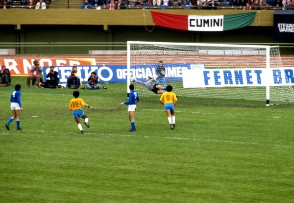 Soccer - World Cup Argentina 78 - Third Place Play Off - Brazil v Italy