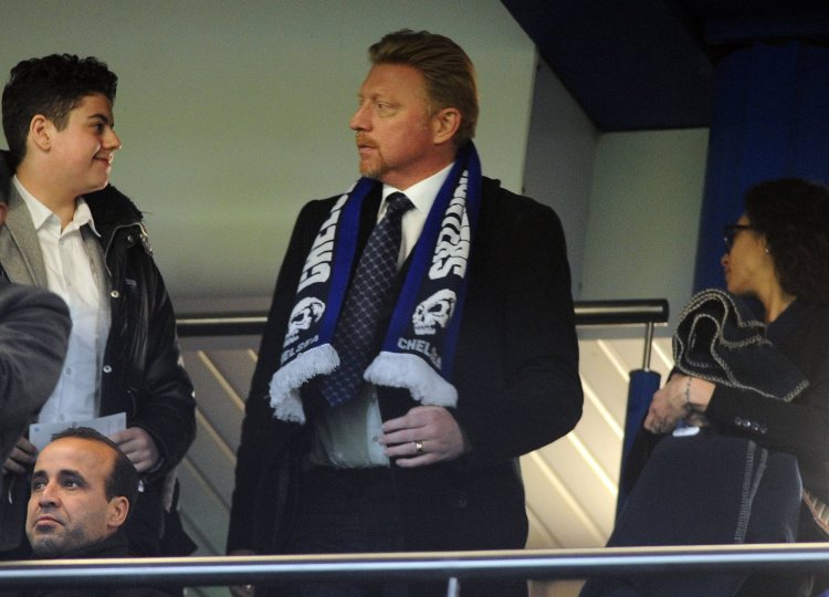 http://www.whoateallthepies.tv/wp-content/uploads/2015/03/becker-scarf-headhunters.jpg