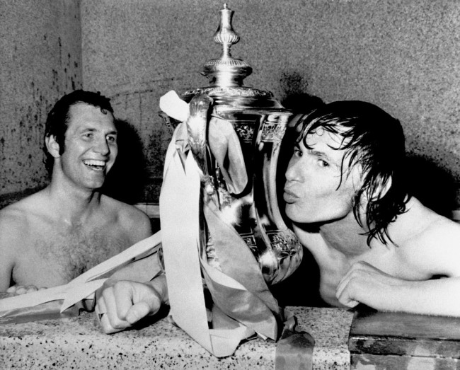 Soccer – FA Cup – Final – Manchester United v Southampton Southampton’s winning goalscorer Bobby Stokes (r) kisses the FA Cup as teammate Peter Osgood (l) looks on