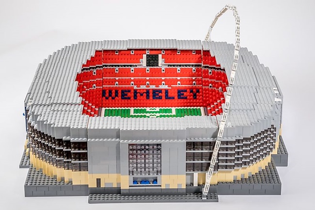Brickstand: 18 Fabulous Football Stadiums In Lego (Photos) | Who Ate all the