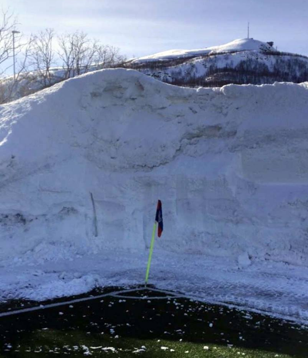 tromsdalen-snow-wall