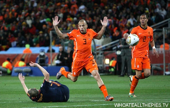 World Cup 2010 Final Photos: Netherlands 0-1 Spain – Iniesta Wins It In ...
