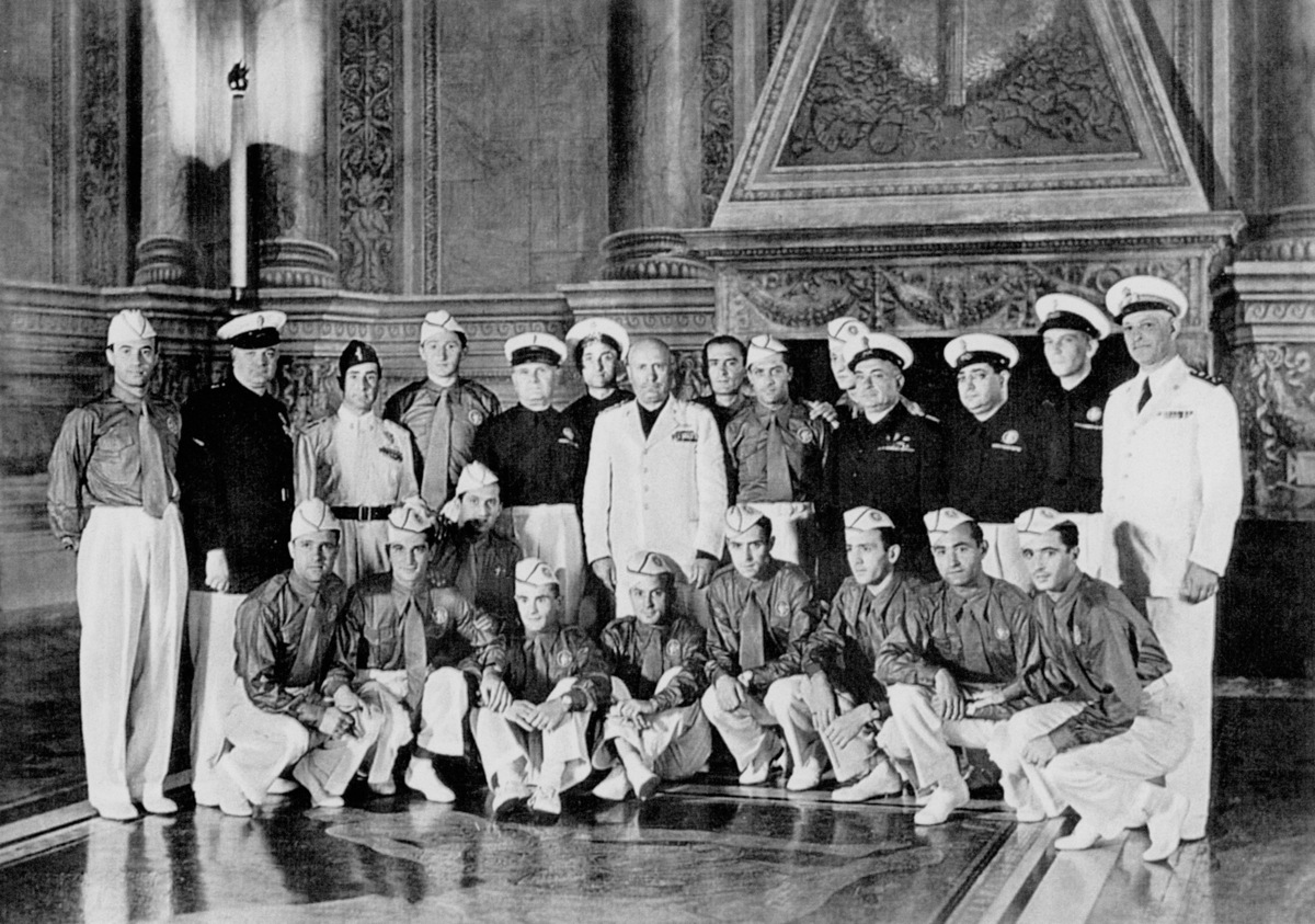 The World Cup Years: Mussolini Poses With Victorious Italy, 1938 World Cup Winners | Who Ate all the Pies