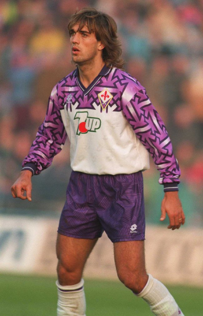 Shit Football Kits: Fiorentina’s ‘Swastika’ Away Shirt, 1992/93 | Who